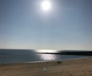 la plage de locmariacquer en mars